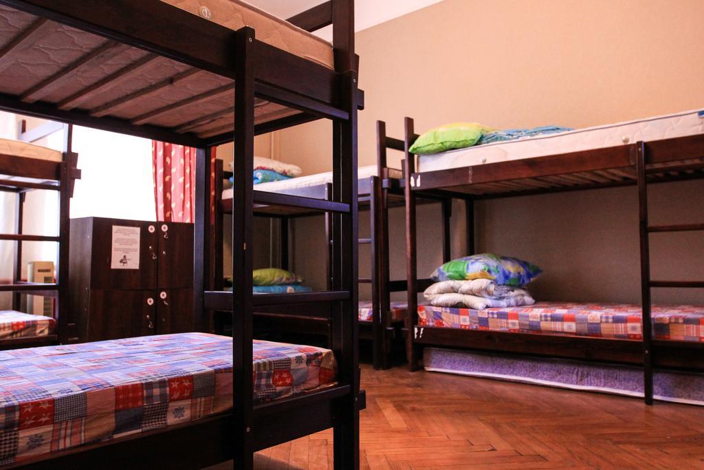 Hollywood Home Hostel Lviv Værelse billede